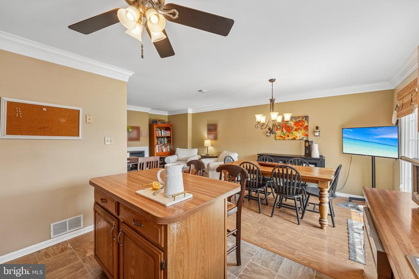 154 Lafayette Court photo 9