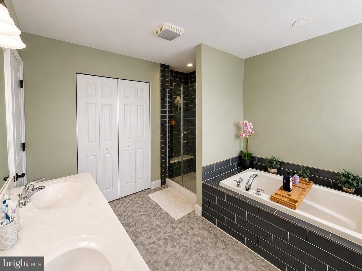 2120 Sunnyvale Drive photo 24