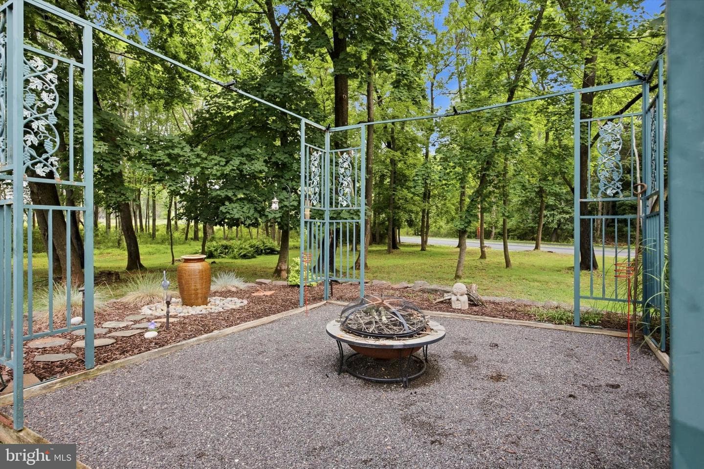 37 School Road photo 45