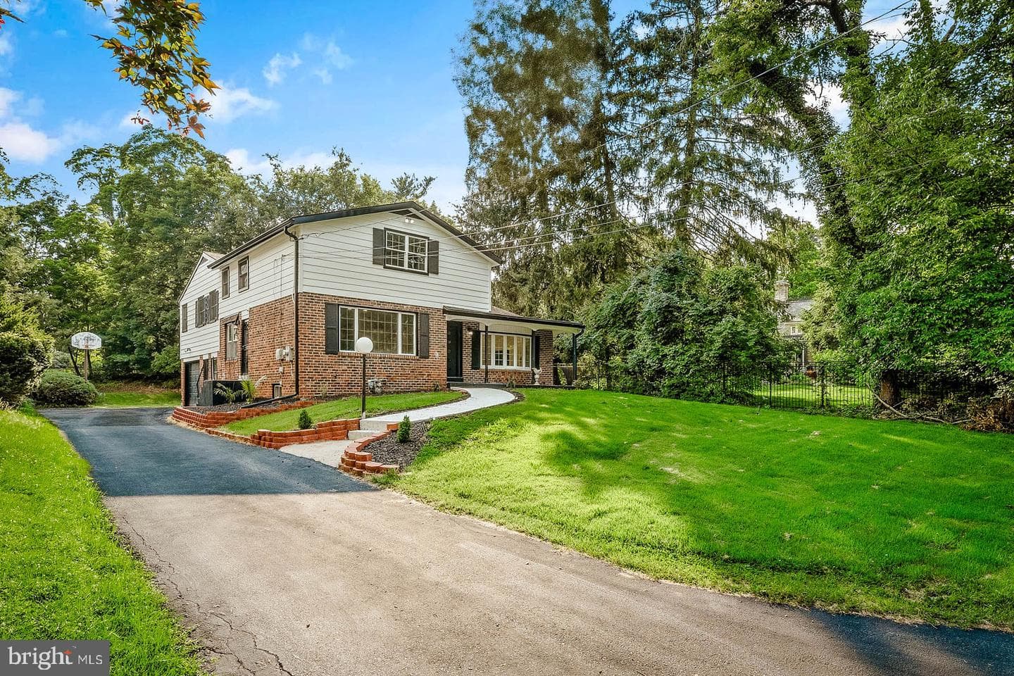 826 Pardee Lane photo 3