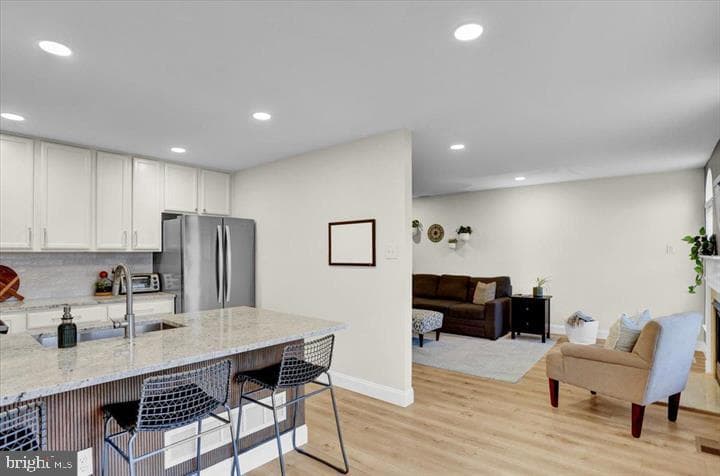 2305 Carriage Lane photo 11
