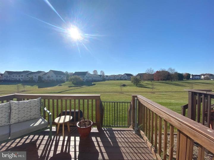 2305 Carriage Lane photo 31