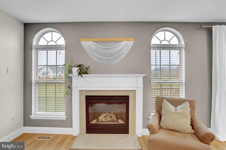 2305 Carriage Lane photo 6
