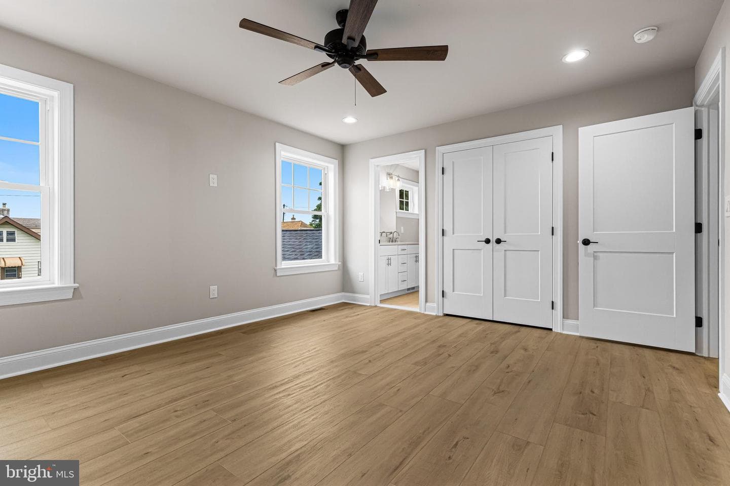 232 Brook Street photo 19