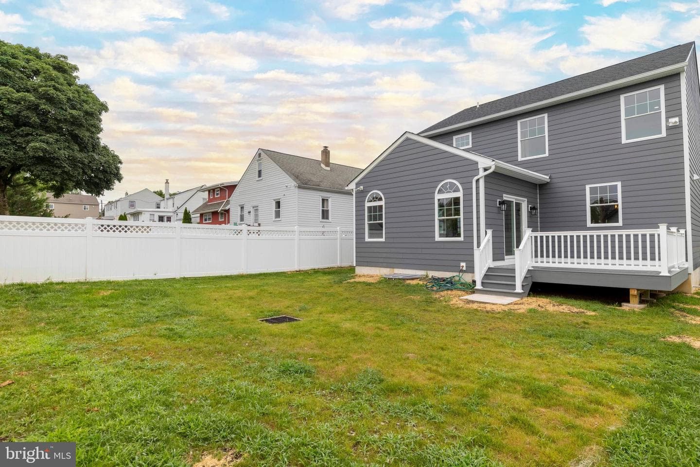 232 Brook Street photo 31