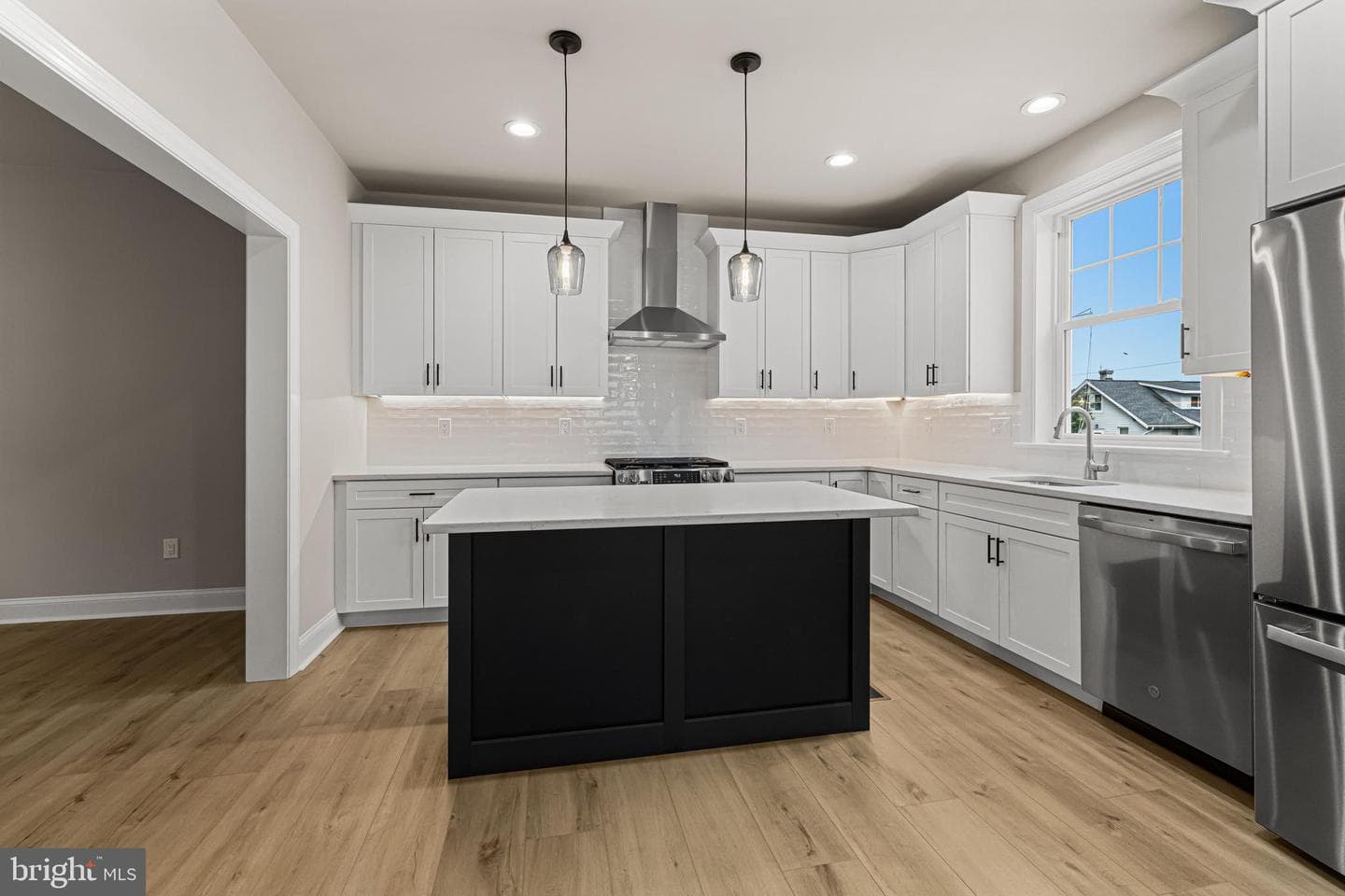 232 Brook Street photo 7