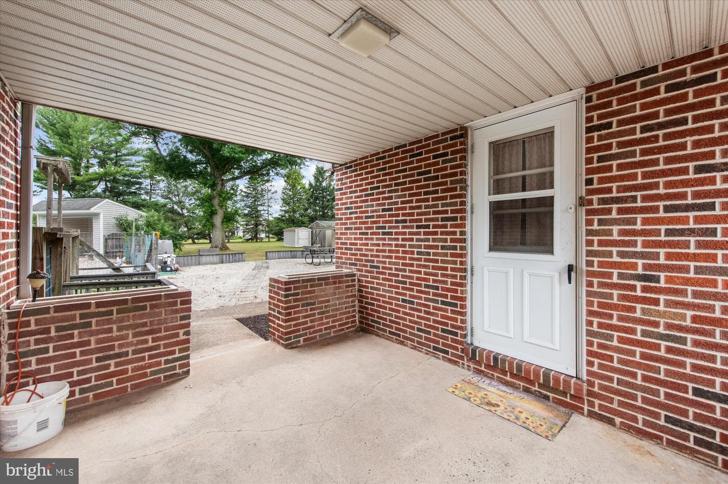 338 Borough Line Road photo 4
