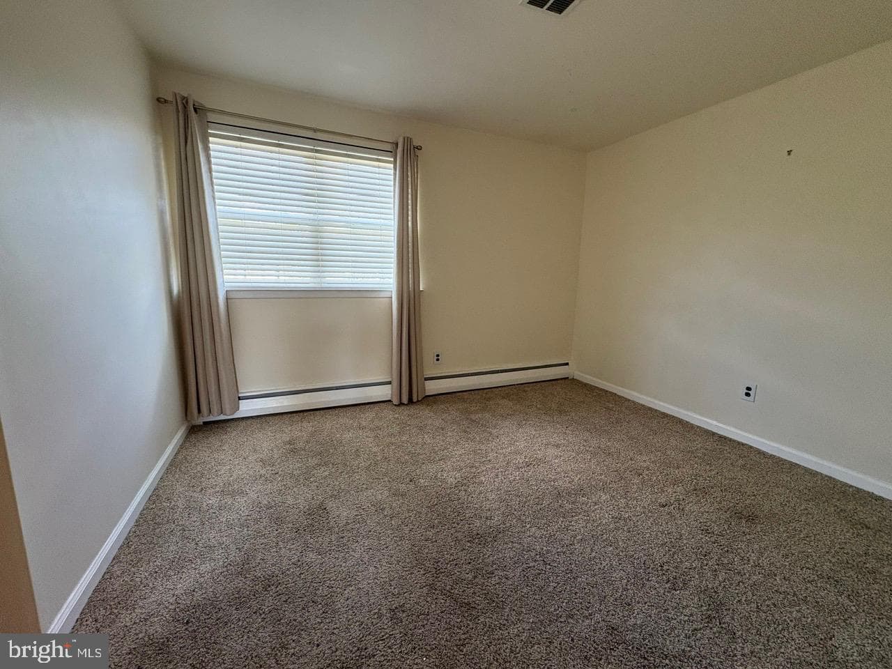 599 Elliott Drive photo 6