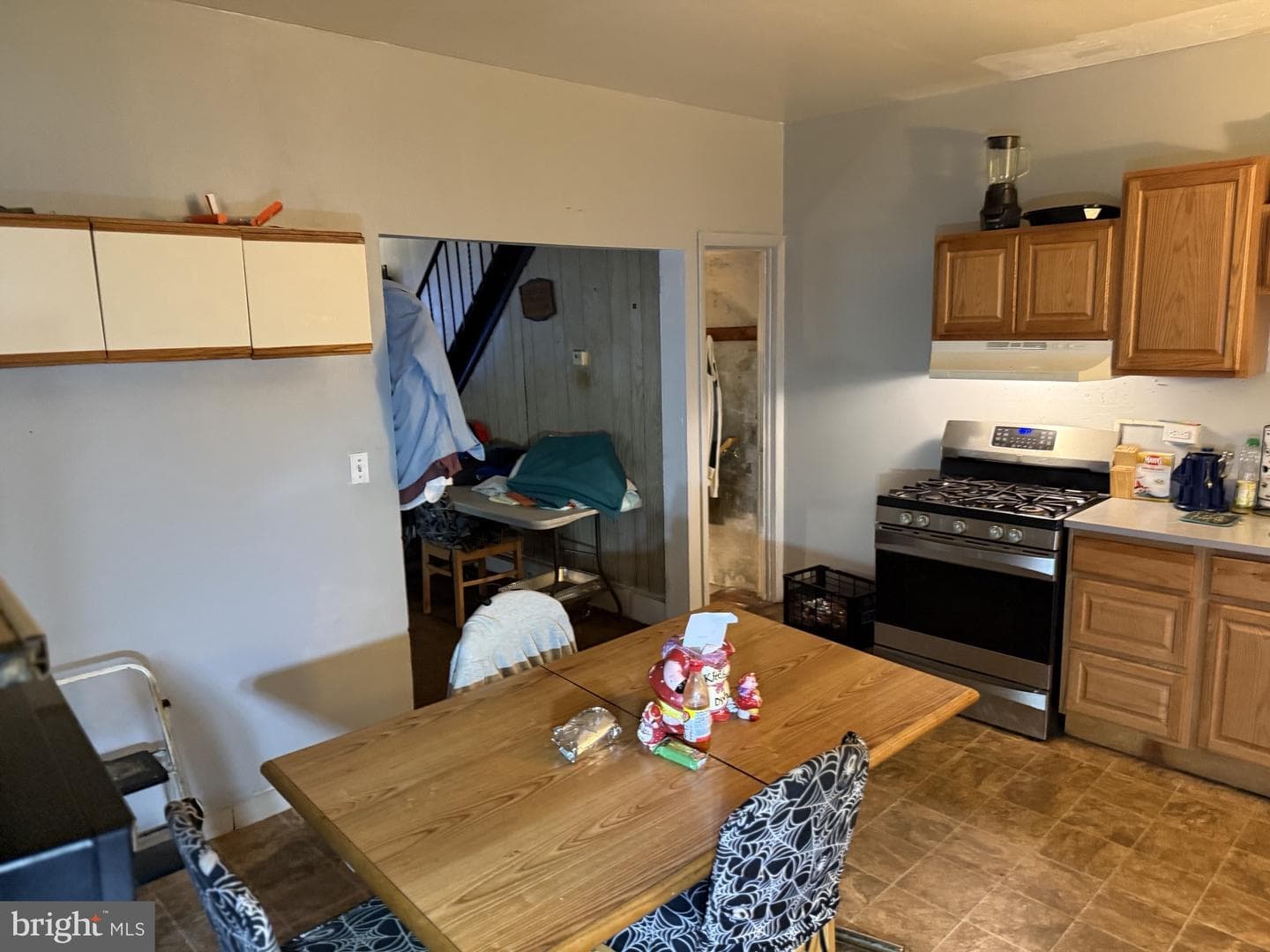 216 E Marshall Street photo 12