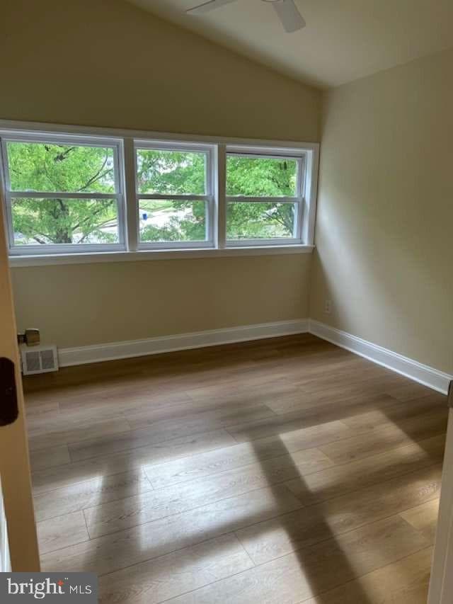 26 Camelot Drive photo 12