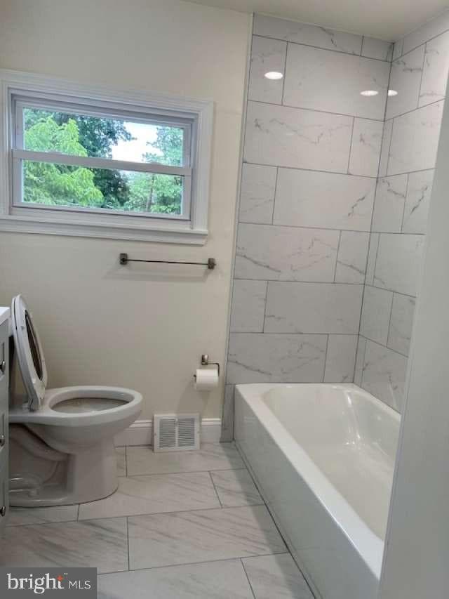 26 Camelot Drive photo 8