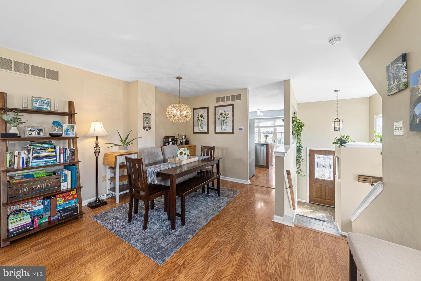 446 Pleasant Valley Drive photo 6
