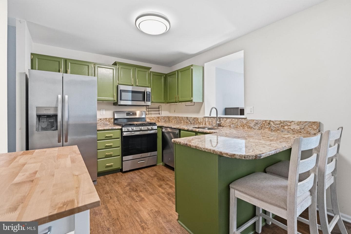 2494 Norrington Drive photo 5