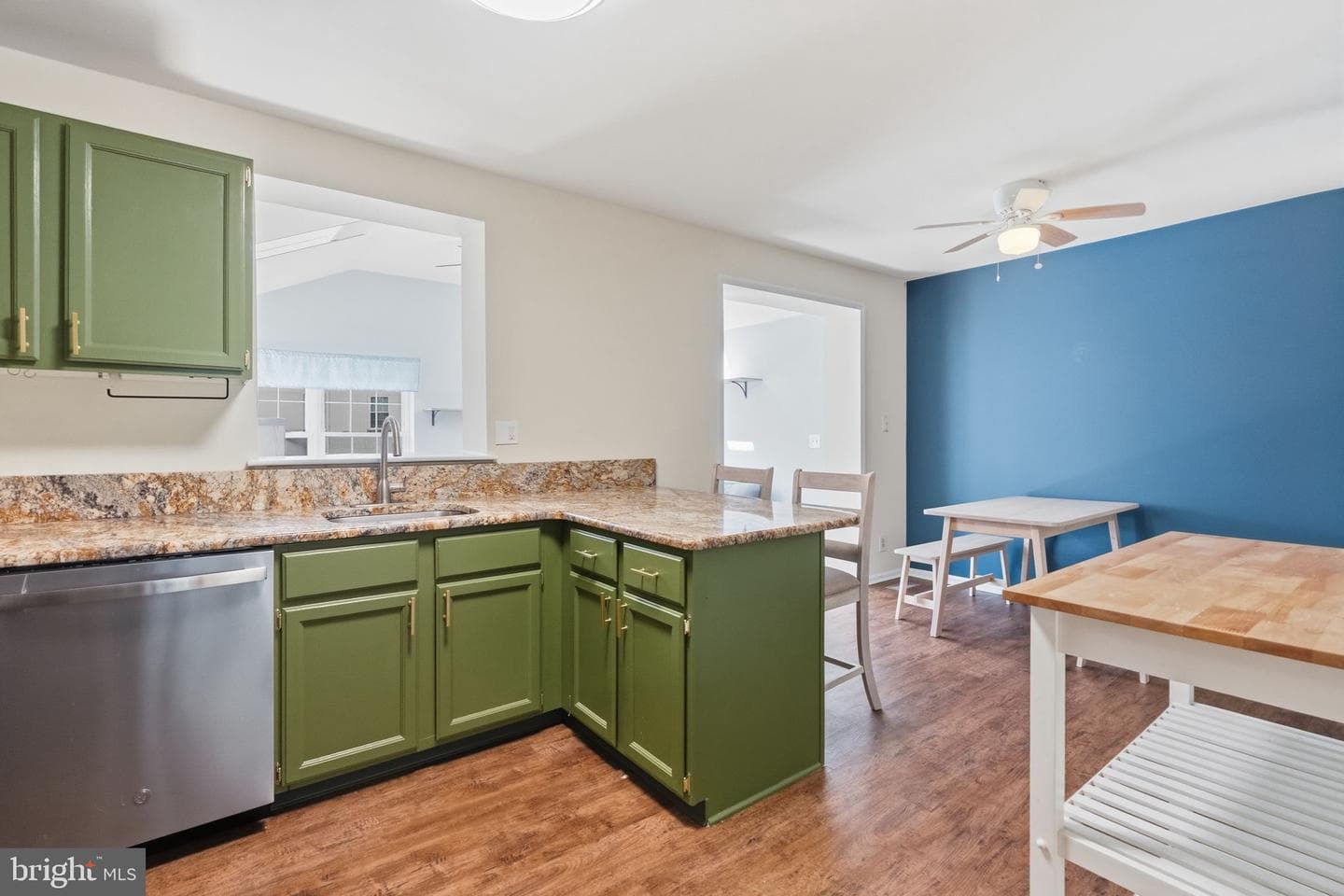 2494 Norrington Drive photo 6