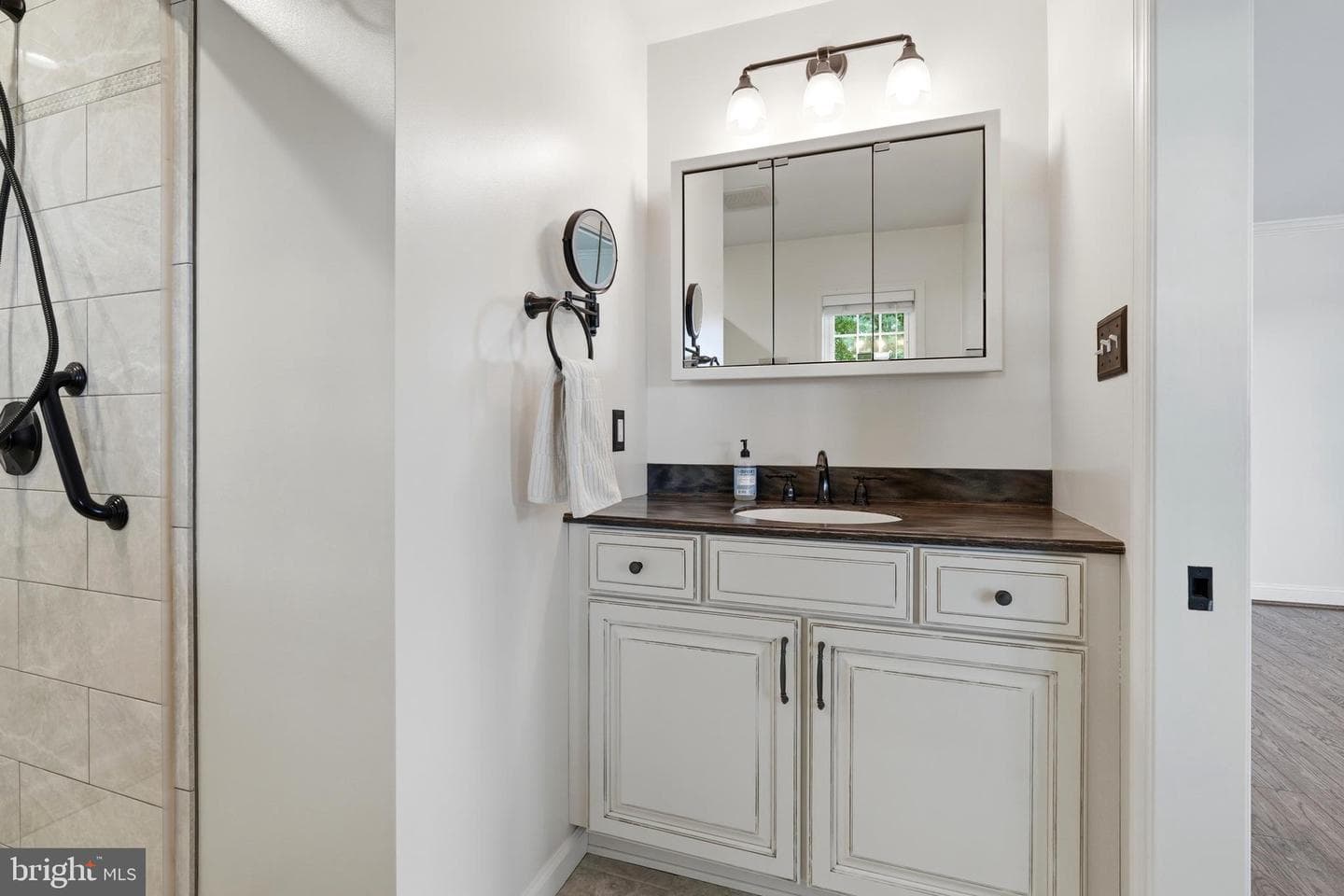 645 Mininger Road photo 28