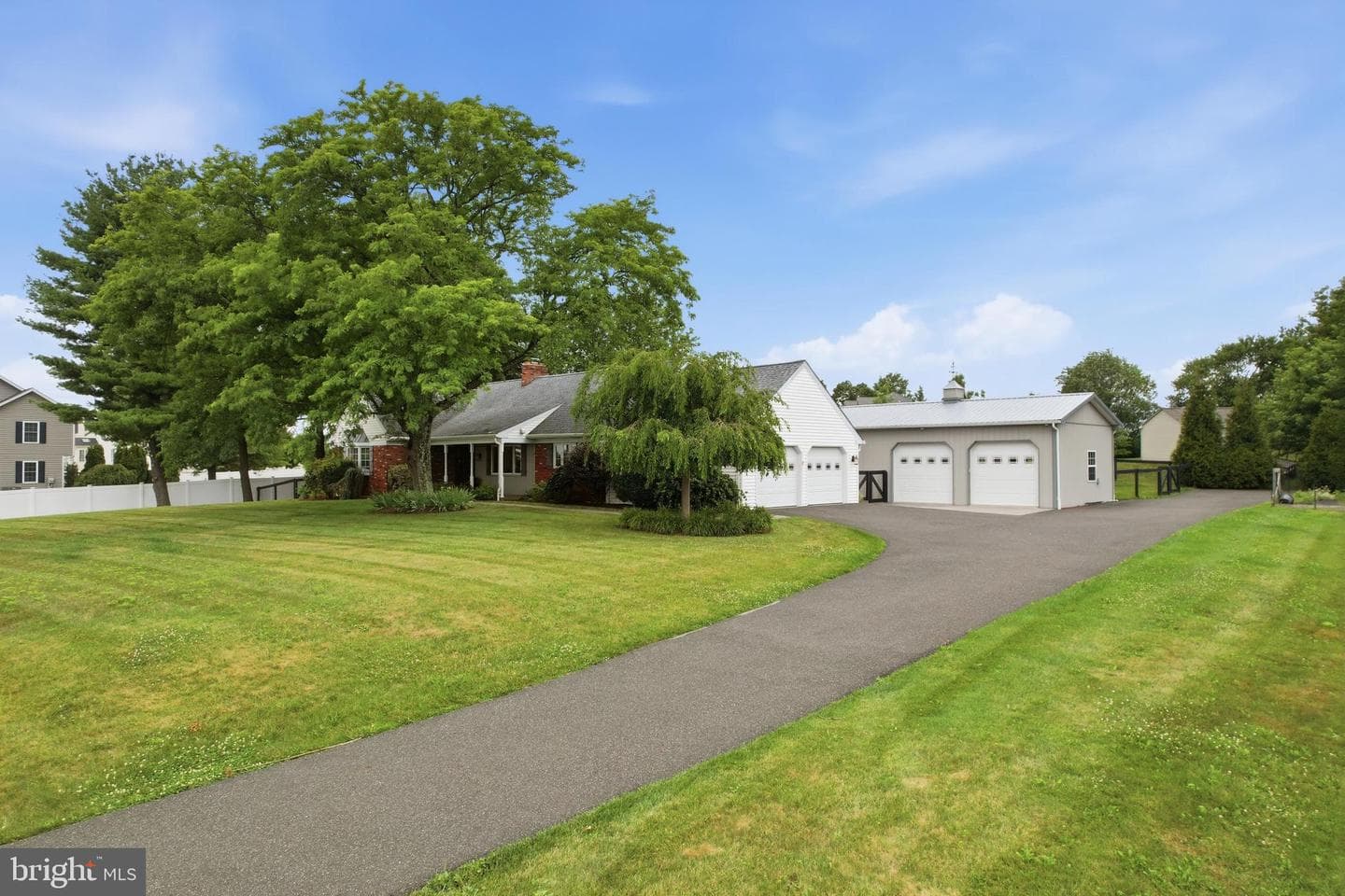 645 Mininger Road photo 4