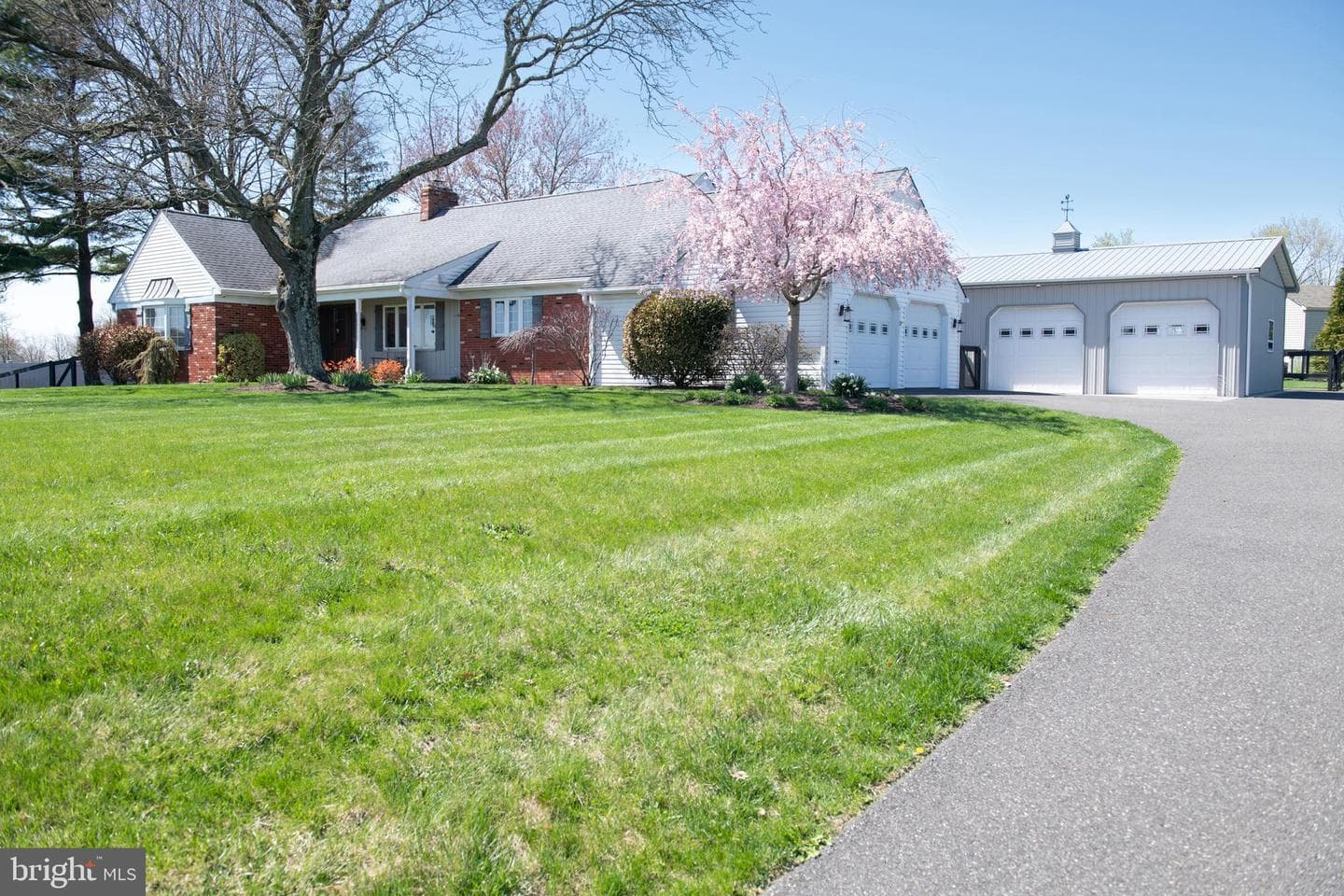 645 Mininger Road photo 77