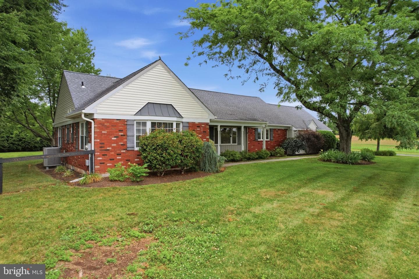 645 Mininger Road photo 9
