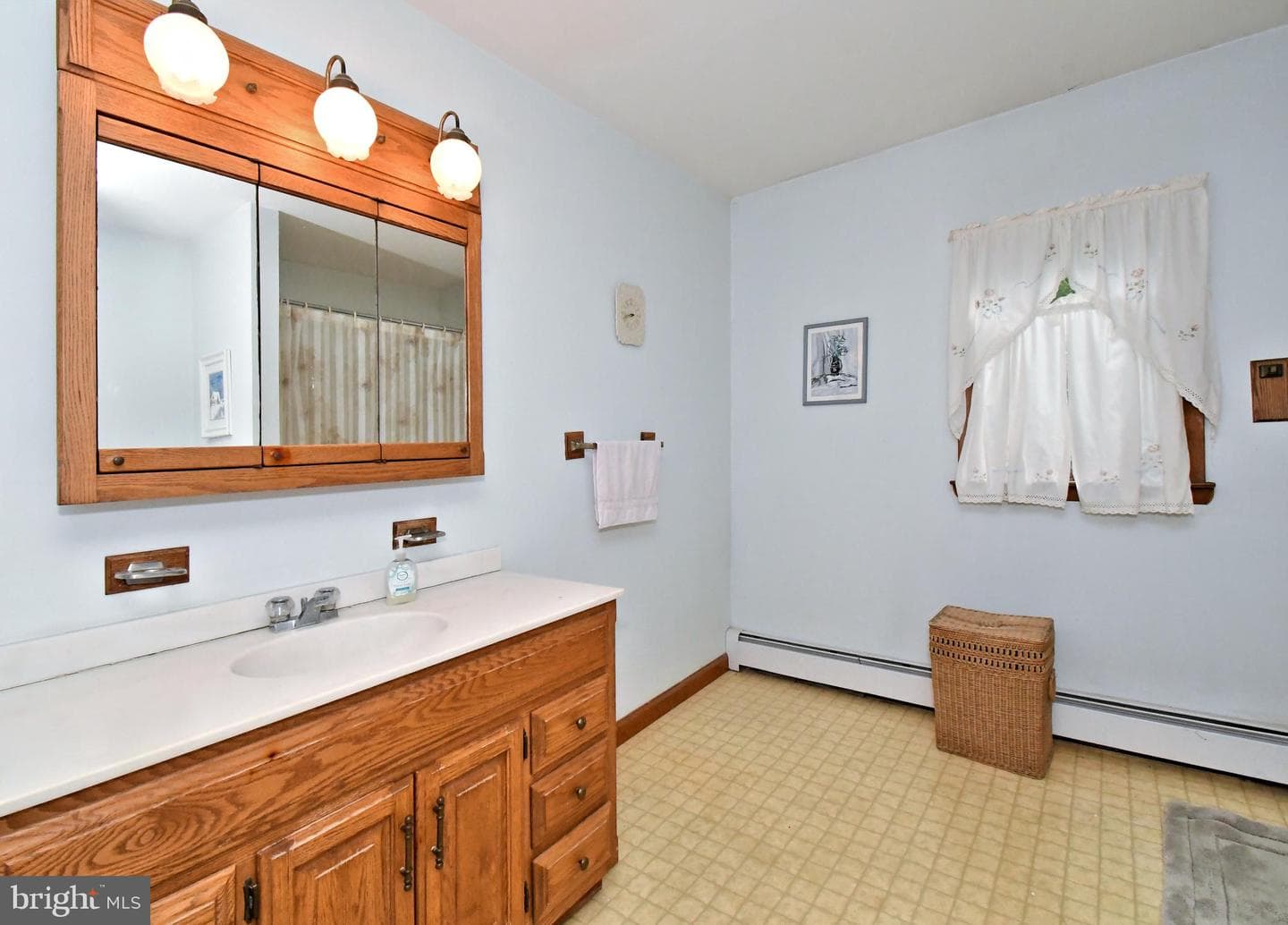 500 Burton Road photo 42