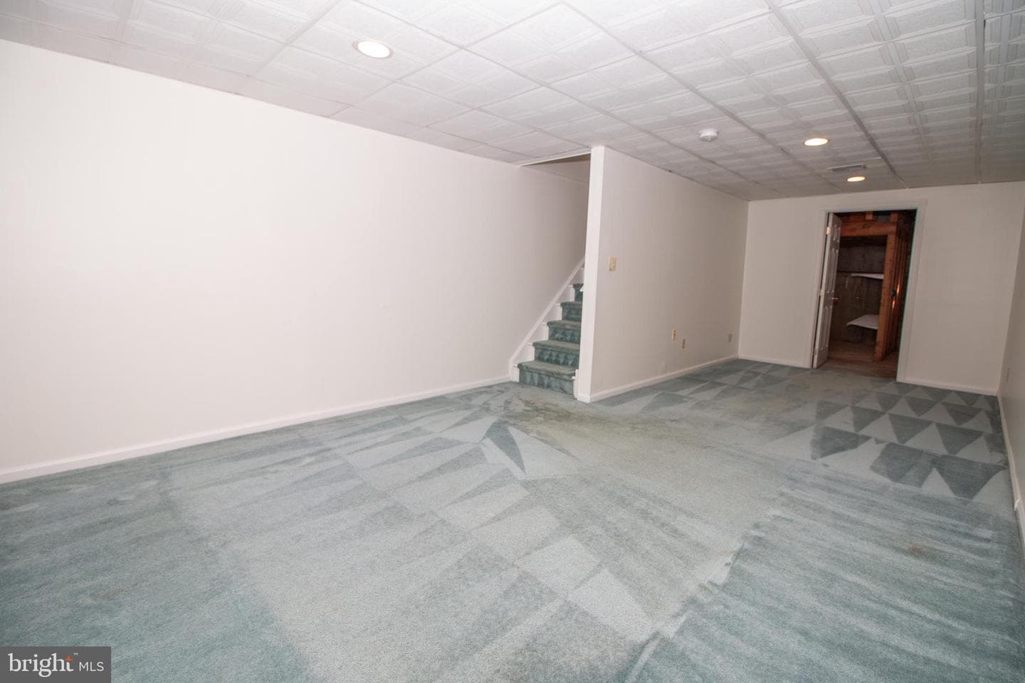 141 Hemlock Drive photo 20