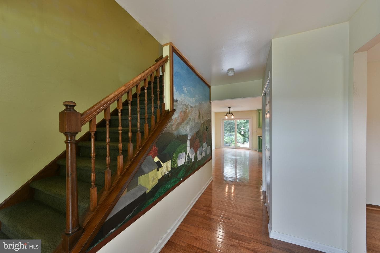 773 Holly Circle photo 5