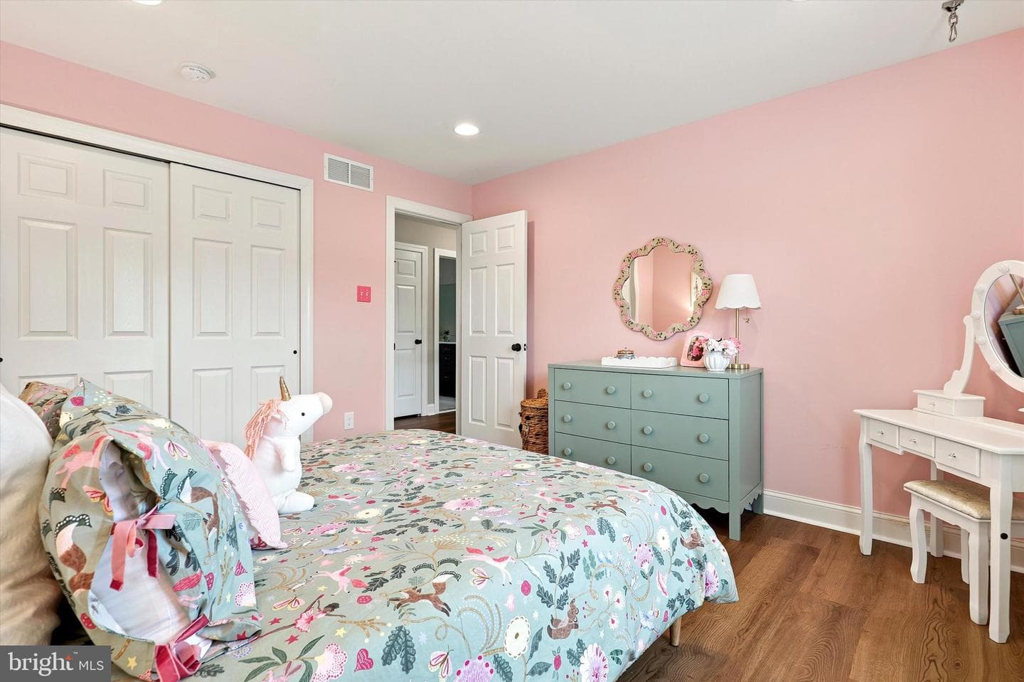 104 Worthington Circle photo 30