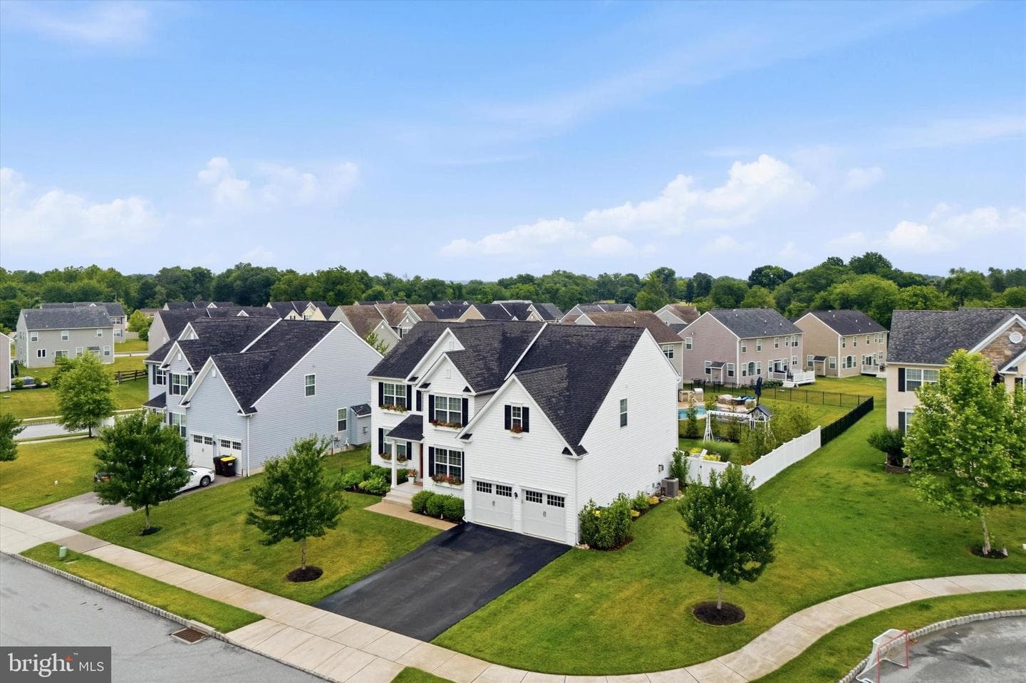 104 Worthington Circle photo 37