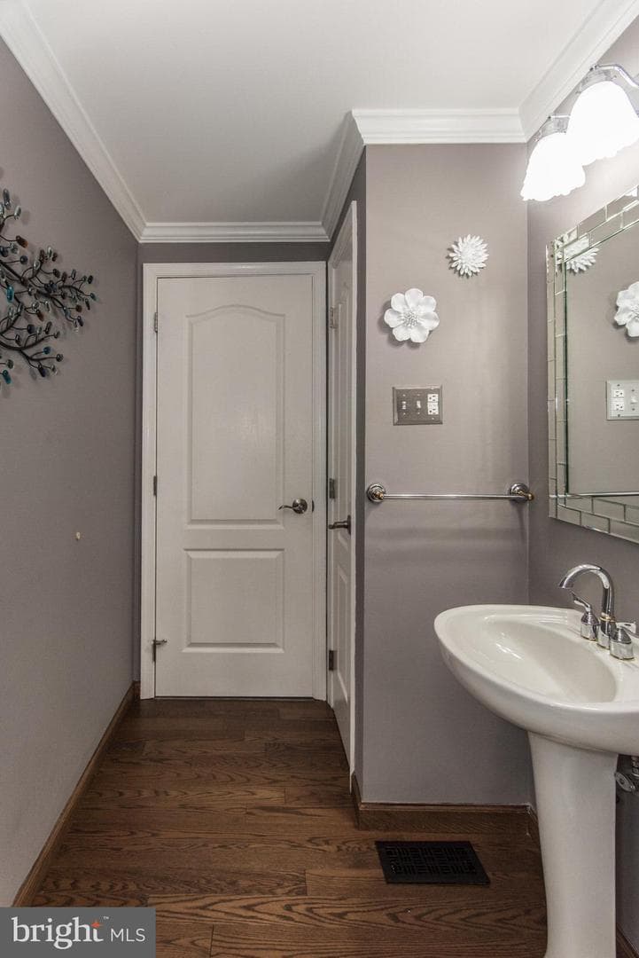 518 Stewart Road photo 30