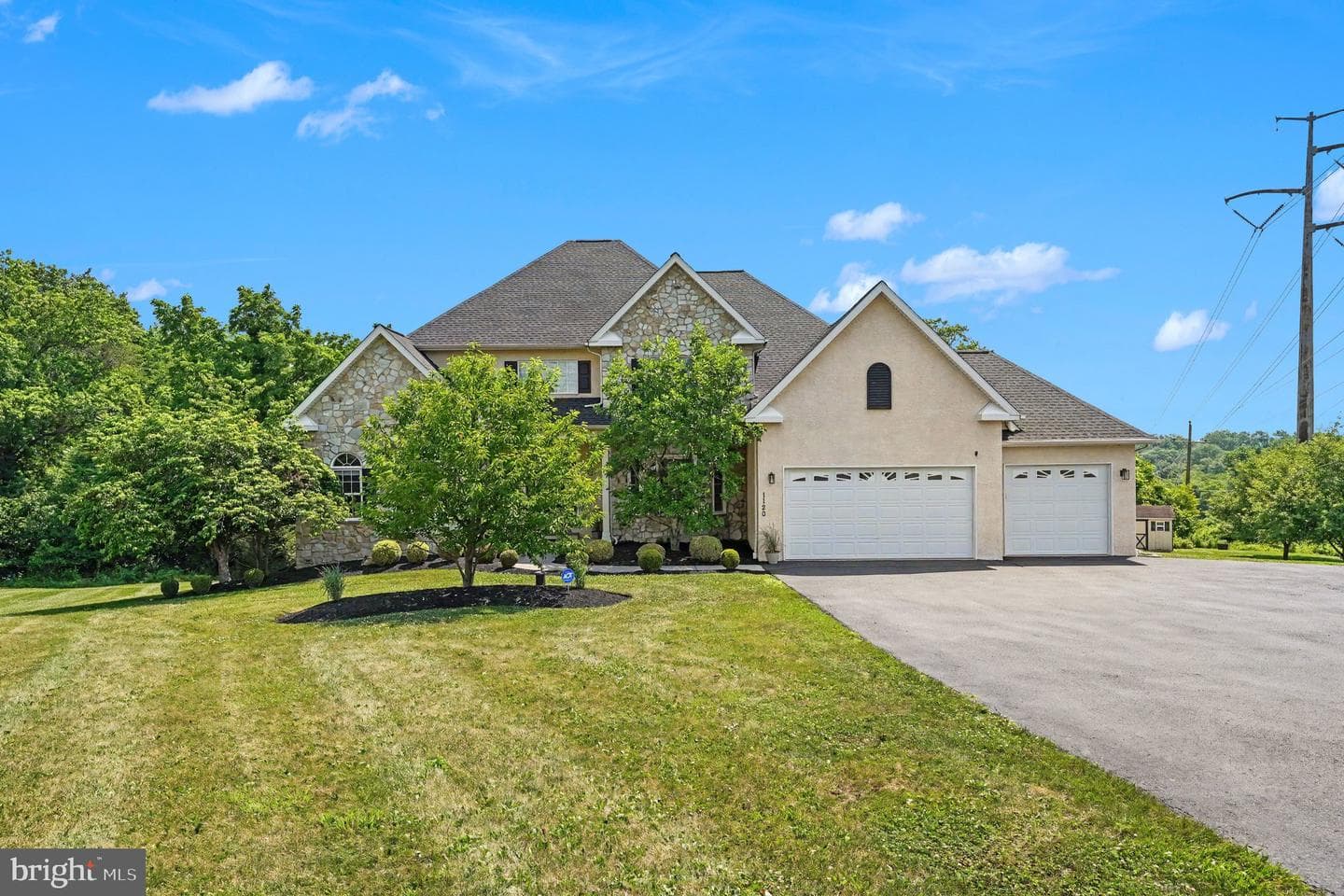 1120 Scheer Way photo 4