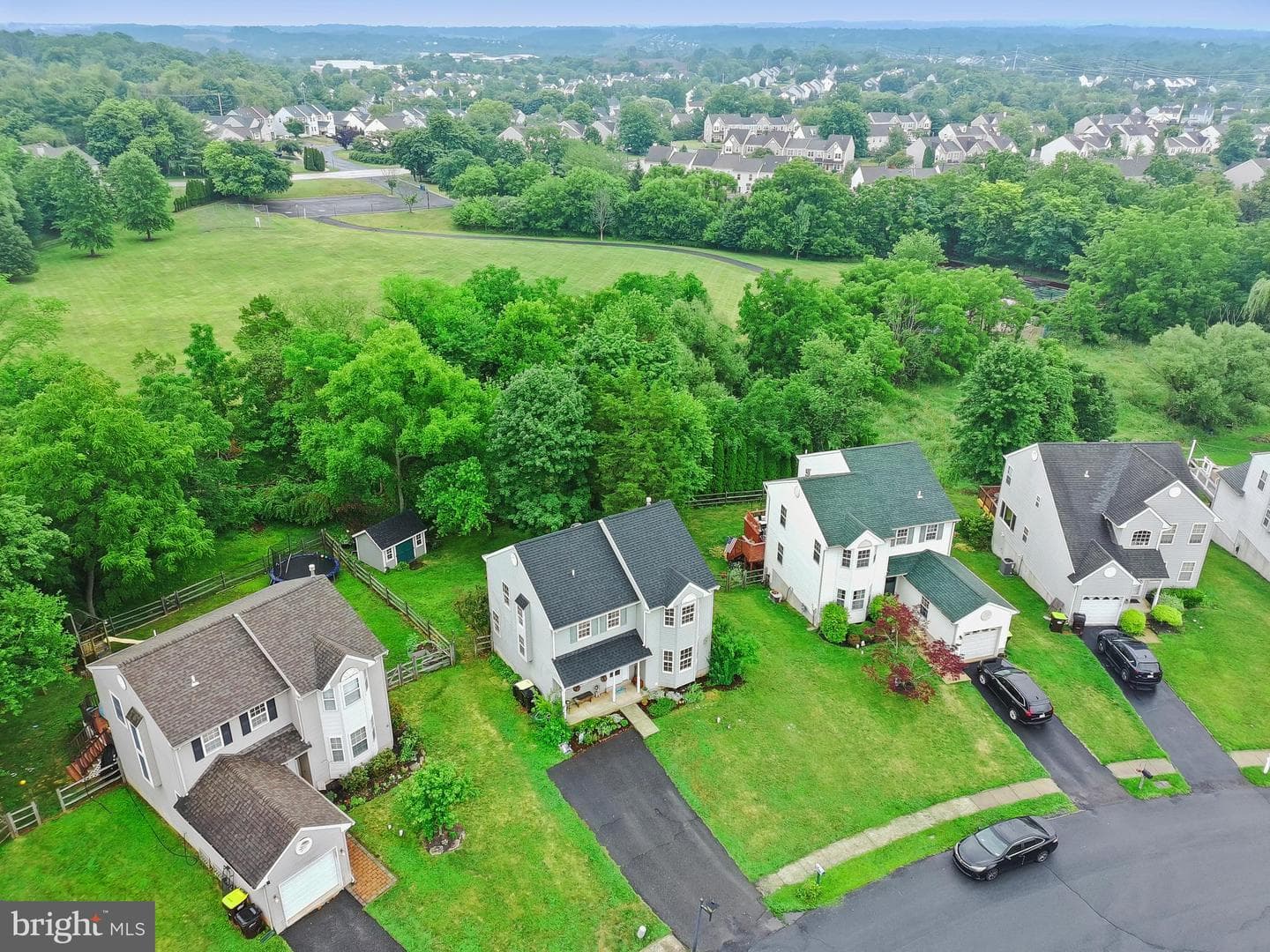 806 Elizabeth Court photo 42