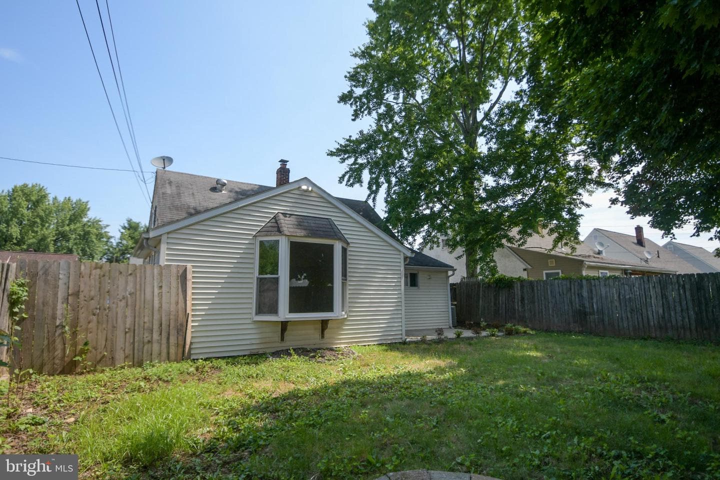356 W Beech Street photo 8