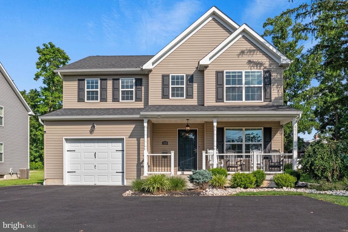 709 E Walnut Street, North Wales