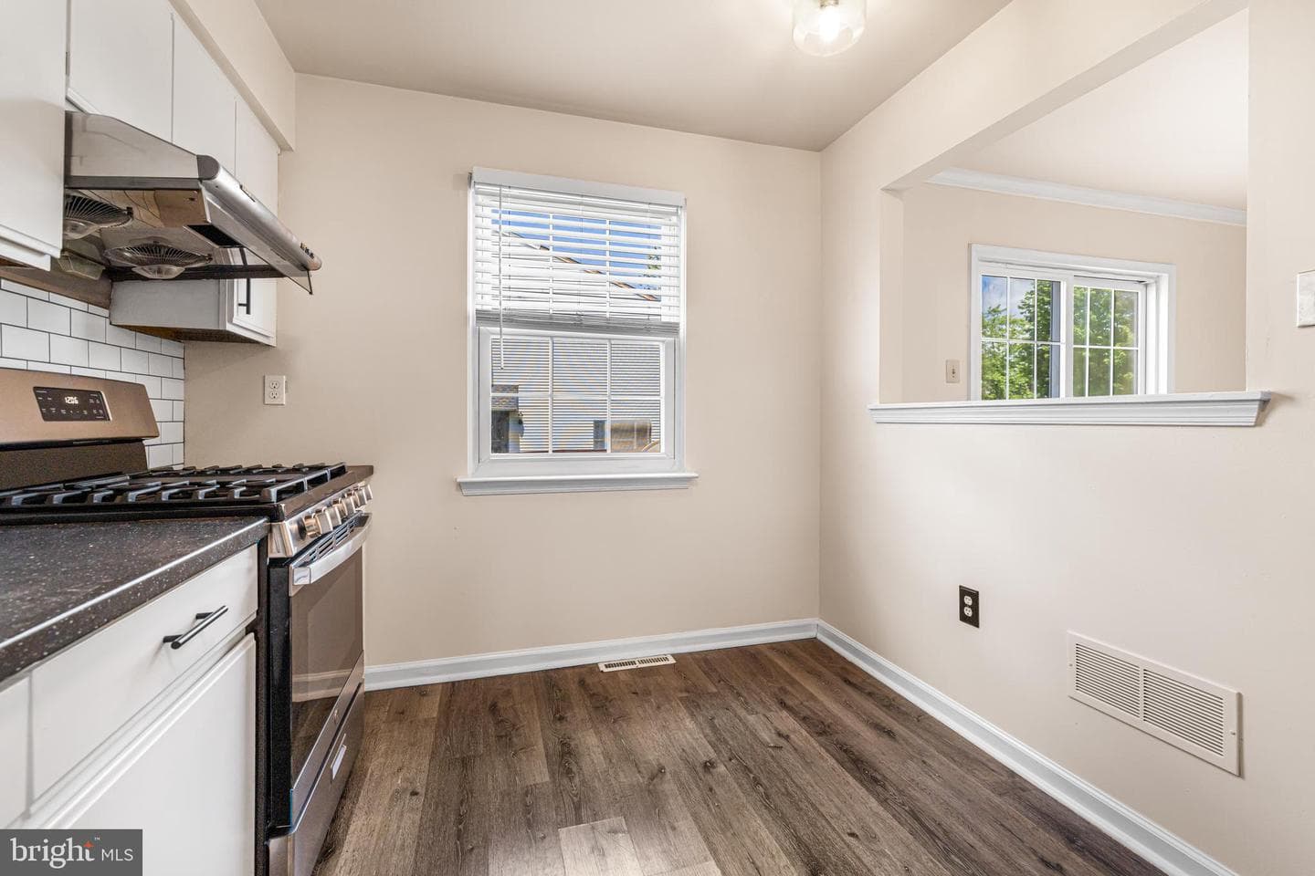 211 Orchard Drive photo 11