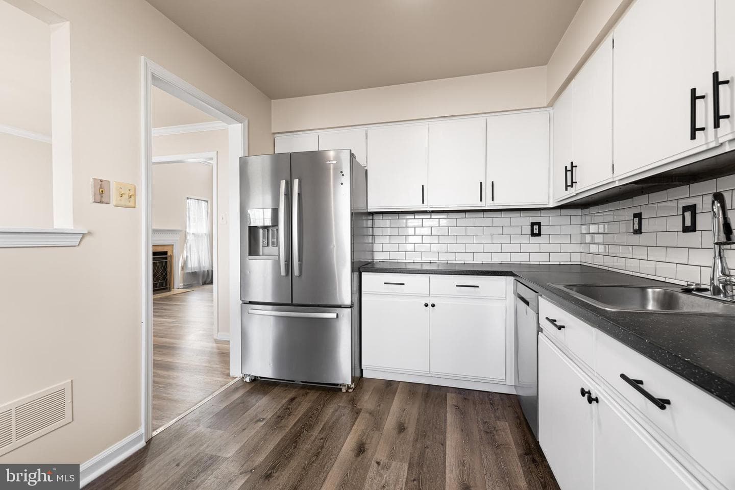 211 Orchard Drive photo 12