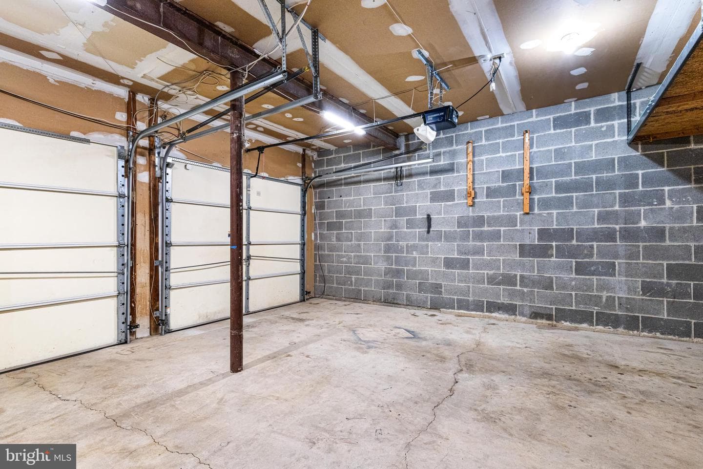 211 Orchard Drive photo 34