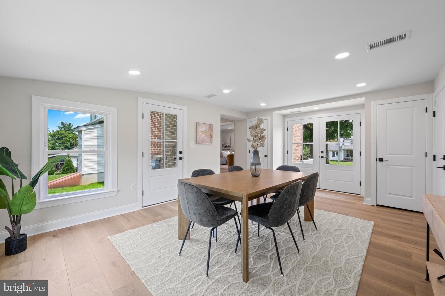 218 Crest Way photo 14