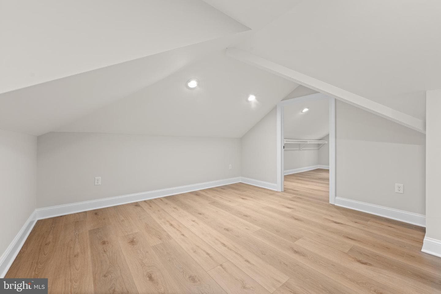 218 Crest Way photo 32