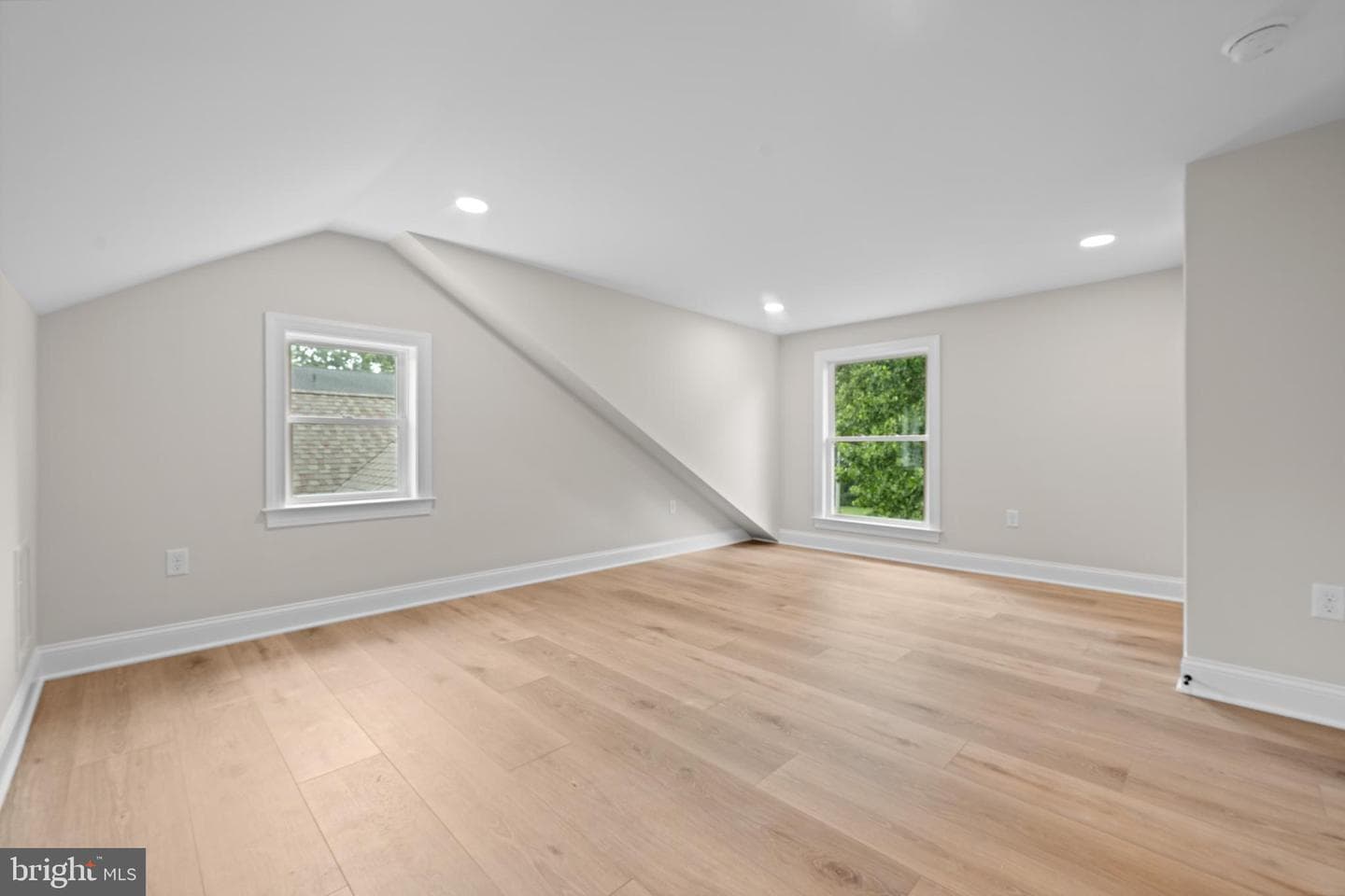 218 Crest Way photo 36