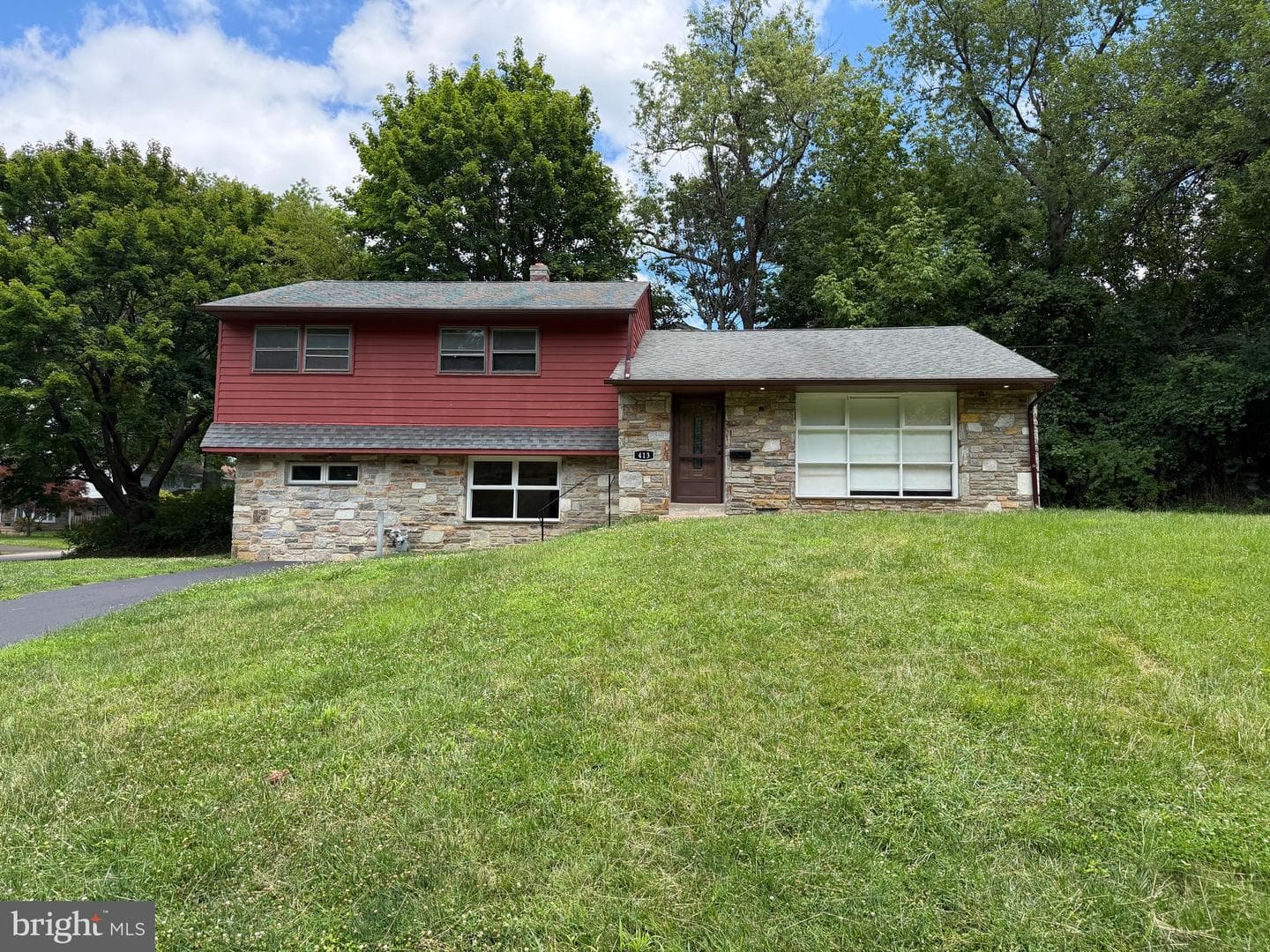 413 Asbury Avenue, Elkins Park