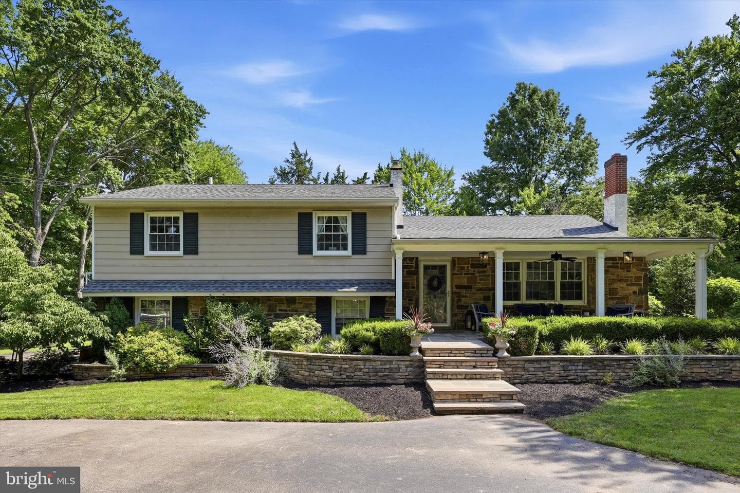 649 Midway Lane, Blue Bell