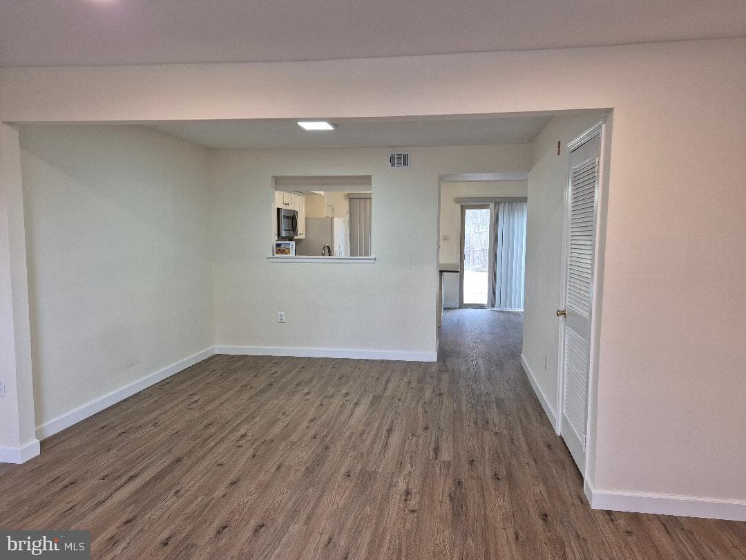 401 Woodside Circle photo 6