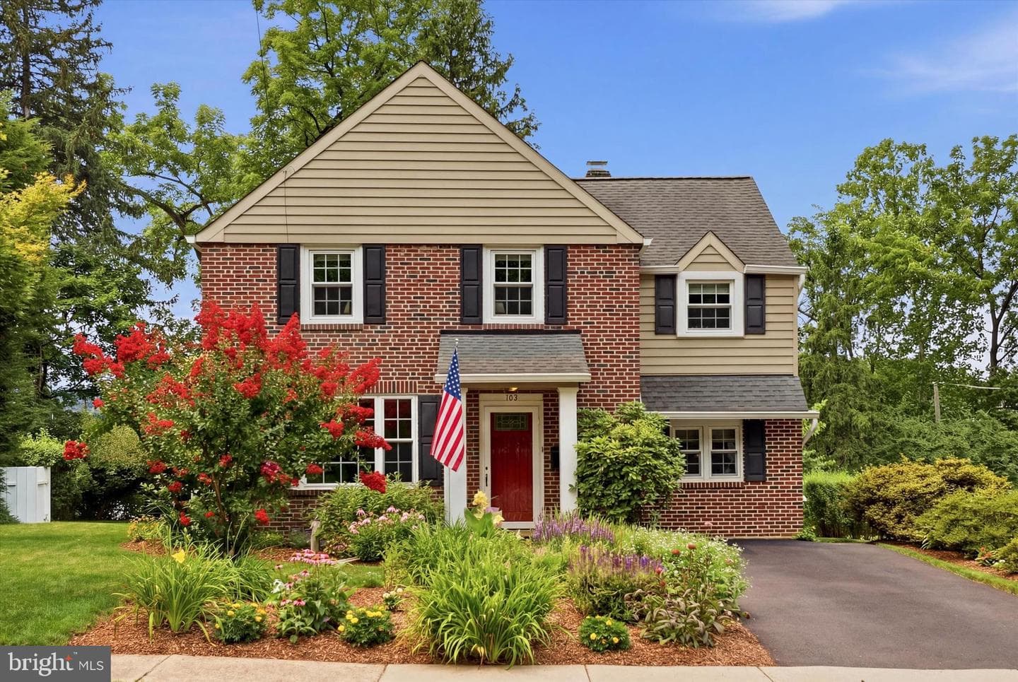 103 Runnymede Avenue, Jenkintown