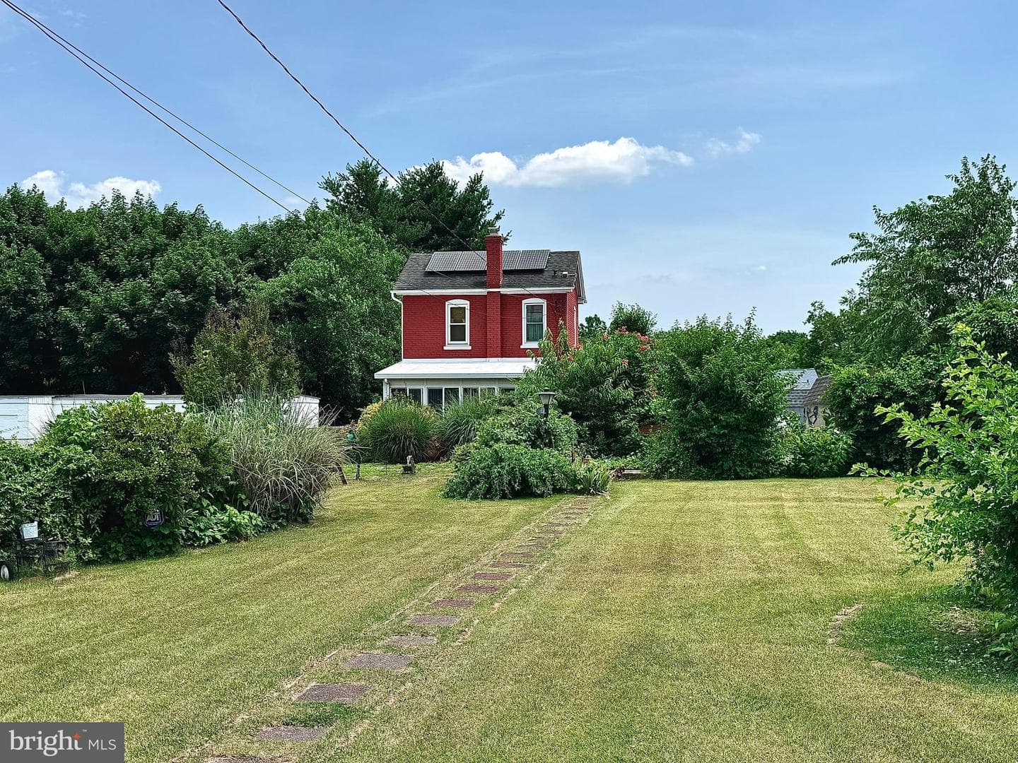 120 E Race Street photo 7