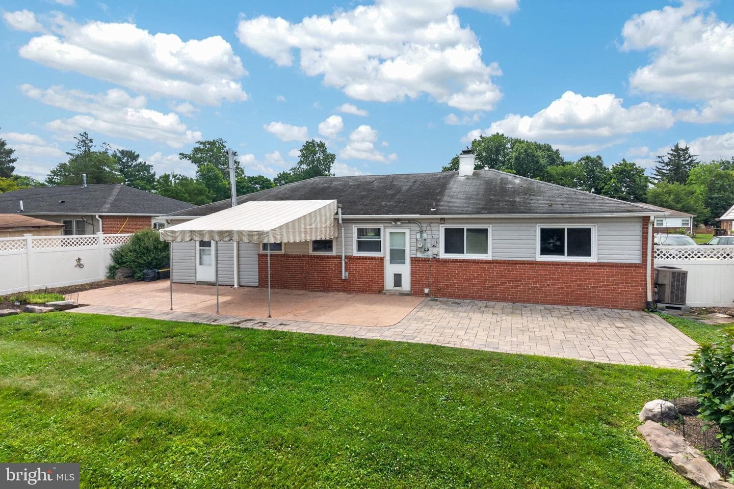 3129 Sycamore Lane photo 17