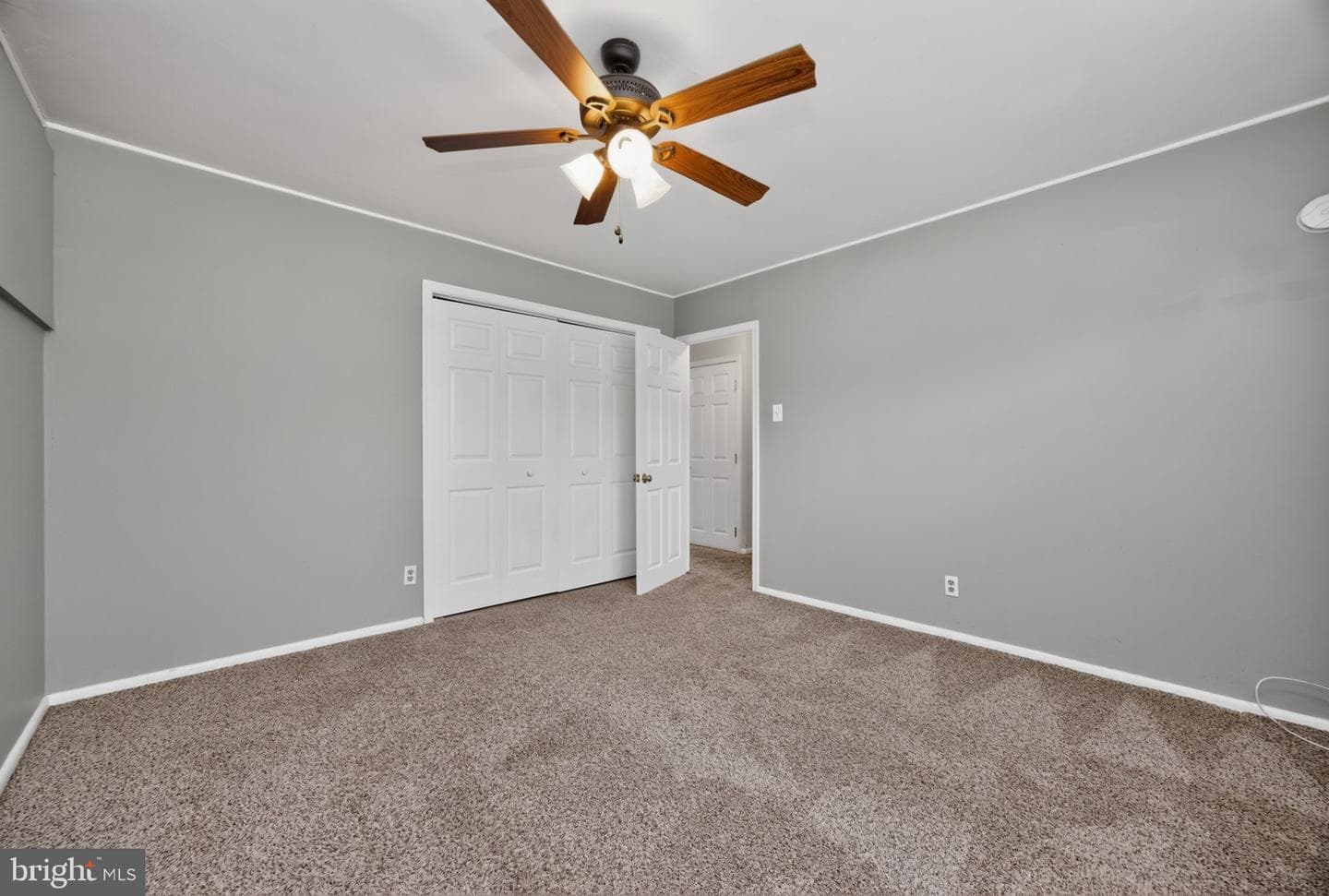 3129 Sycamore Lane photo 32