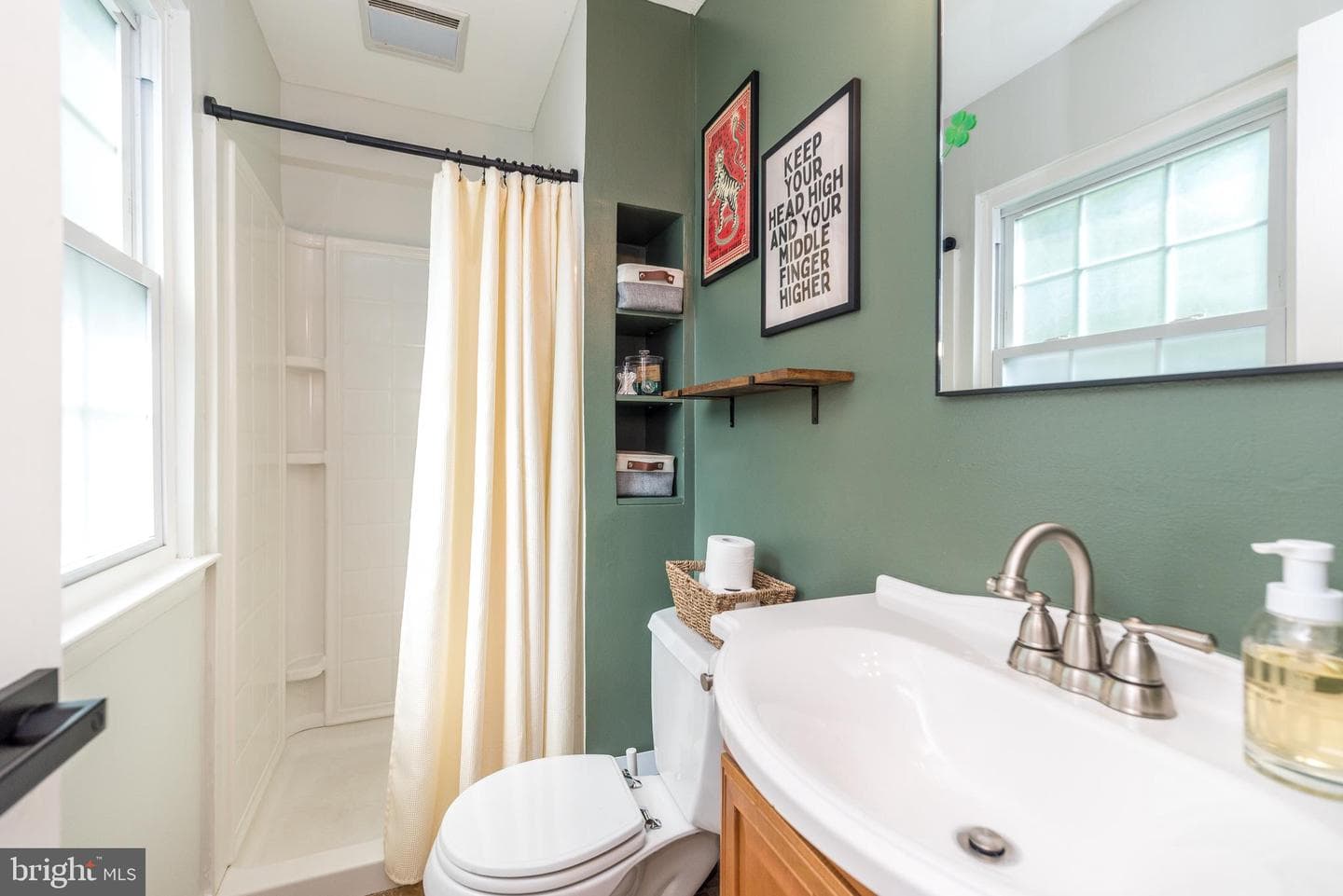 2045 Foster Road photo 40