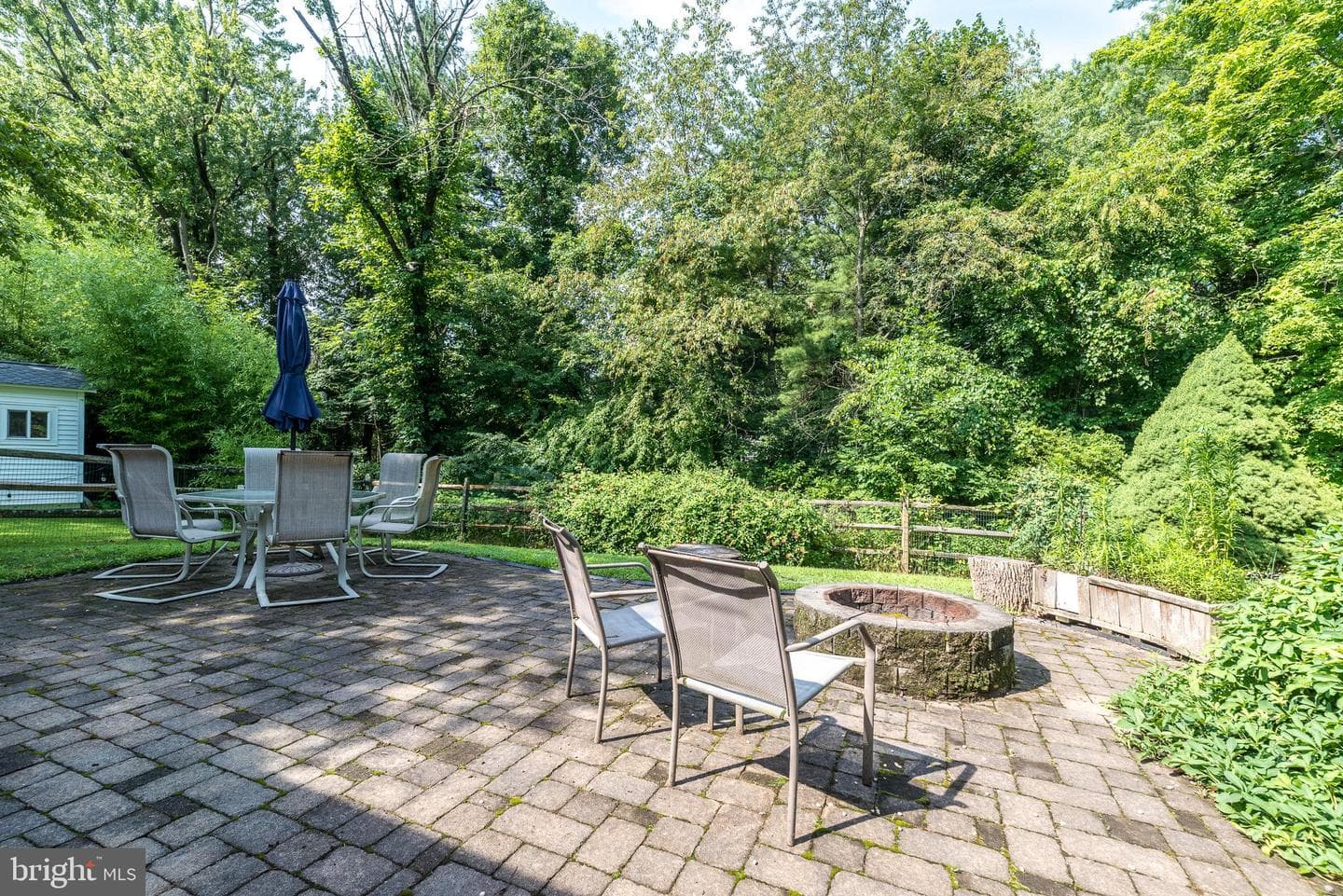 2045 Foster Road photo 47