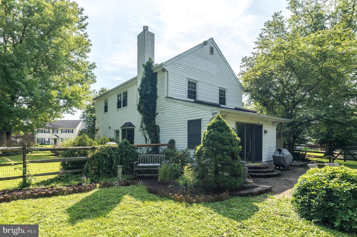 2045 Foster Road photo 52