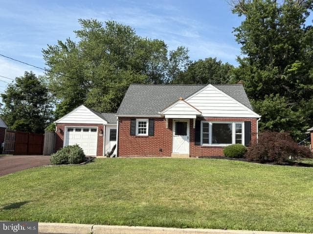 2772 Beech Street, Hatfield