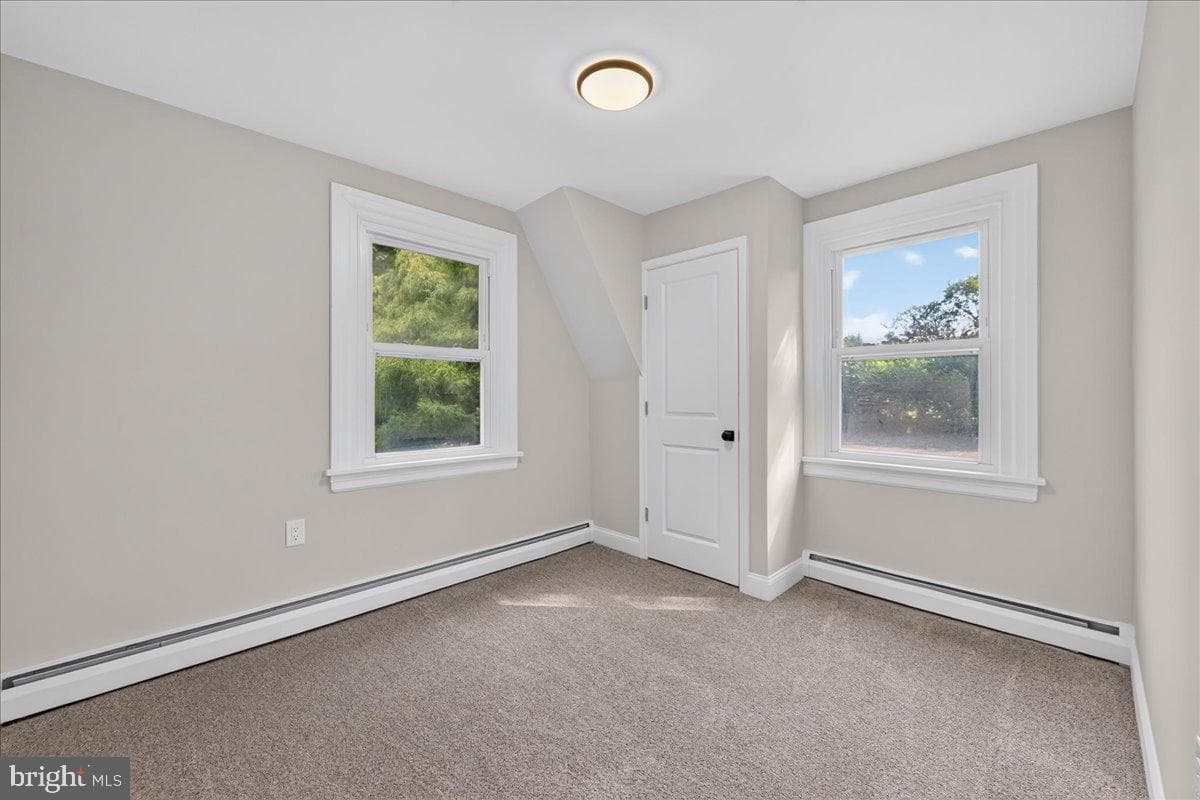 238 Homestead Lane photo 20